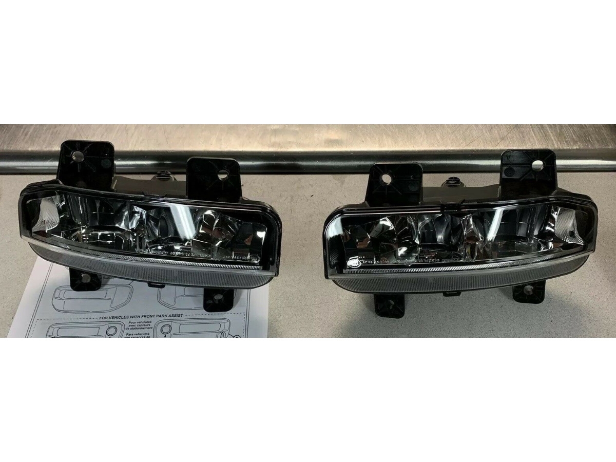 thumbnail image 2 of MOPAR OEM LED Center High Mount Stop Light (CHMSL) For 2021-2025 Ram 1500 DT - 68551077AB 2 of 5