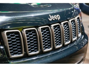Jeep Grand Cherokee Grille Trim Ring Set (7-Piece Set) Primed Srt