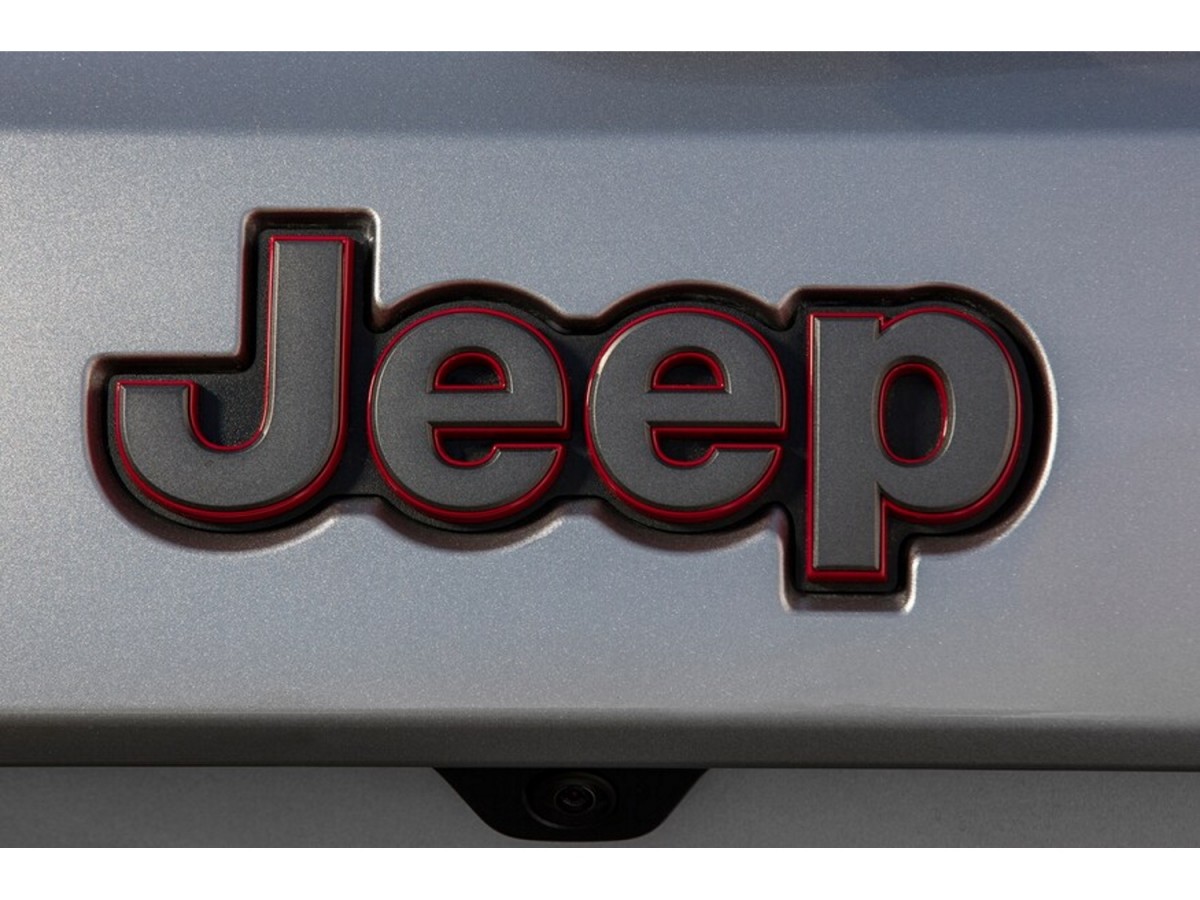 Mopar Emblem Tailgate Jeep Trailhawk - 68318127AA | Mopar Genuine