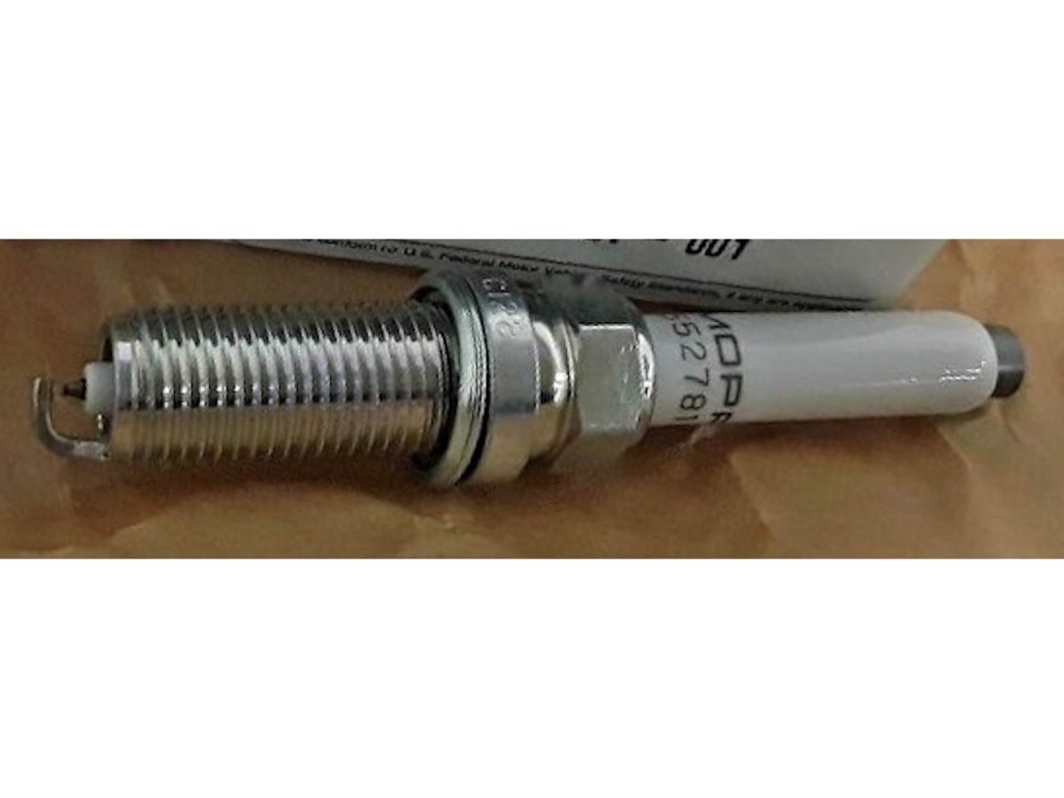 aaa♥ Mopar Spark Plug 1.3L - 68644215AA | Mopar Genuine Parts