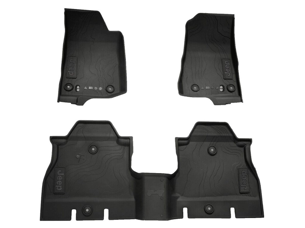 【hakunamatata0224】 Mopar Rubber Floor Mats 4 Door With Black Jeep Logo - 7LT60TX7AA