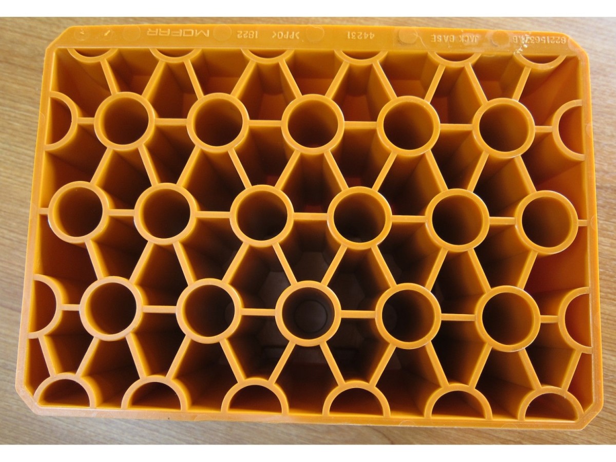 Genuine Mopar Jack Base For Oversized Tires Or Lift Kits 82215637AB